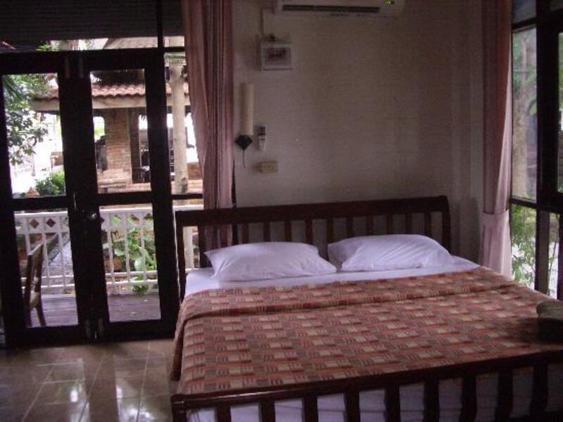 The Old Palace Resort Klong Sa Bua Ayutthaya Bagian luar foto